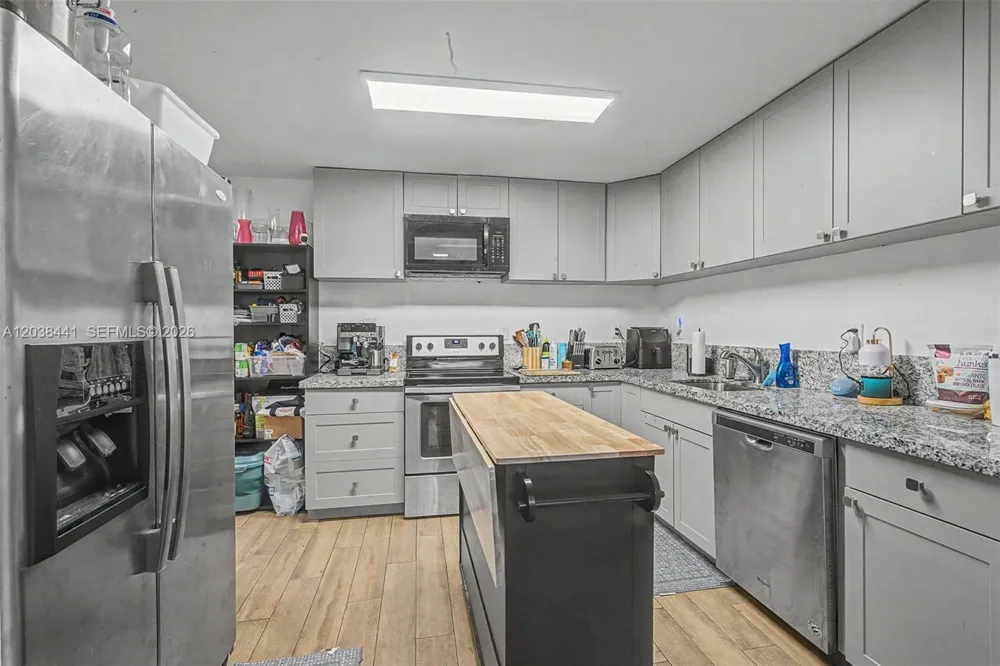 5910 SW 62nd Ter #0 South Miami, FL 33143