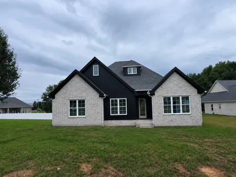 61 Hickory Grove Dr