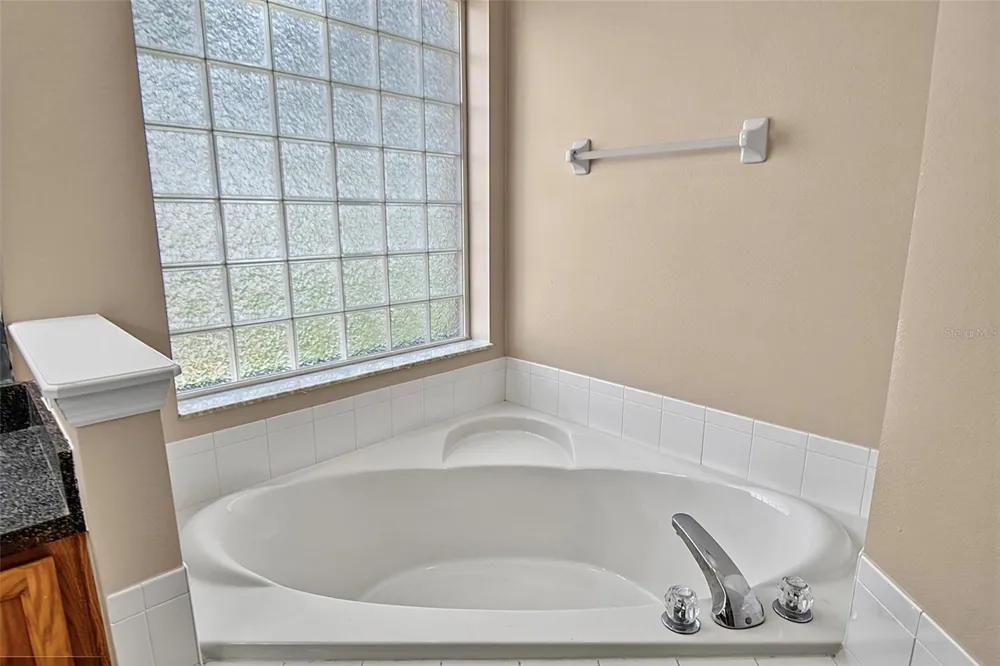 132 BERKSHIRE LANE Palm Coast, FL 32137