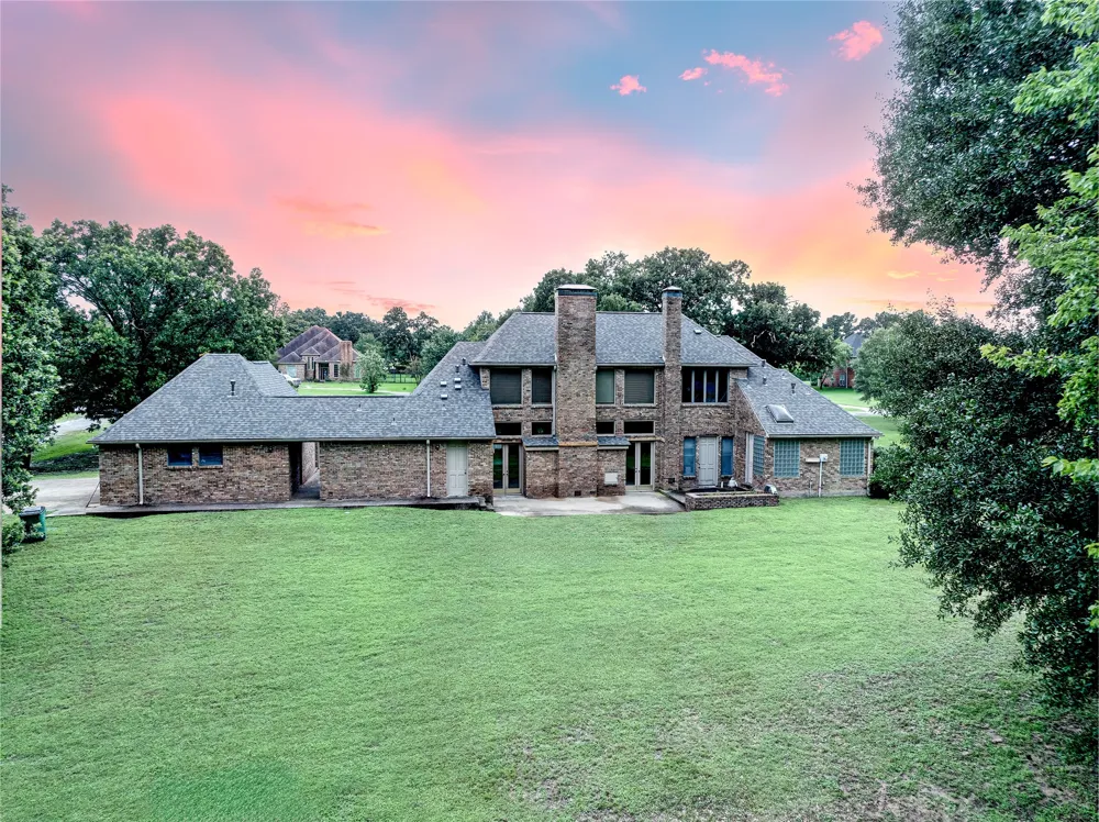 912 Walnut Creek Drive Fairfield, TX 75840
