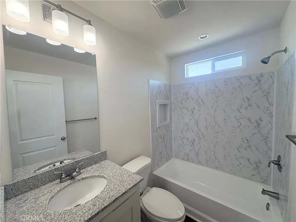 15356 Merrill #3 Fontana, CA 92335