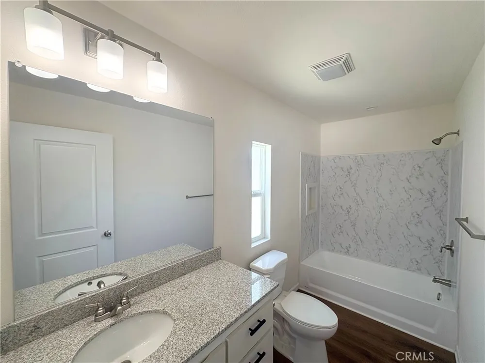 15356 Merrill #3 Fontana, CA 92335