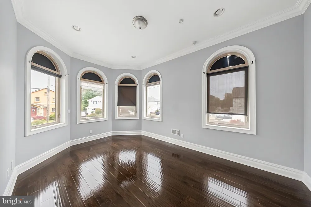 69 SUMMIT ROAD Elizabeth, NJ 07208