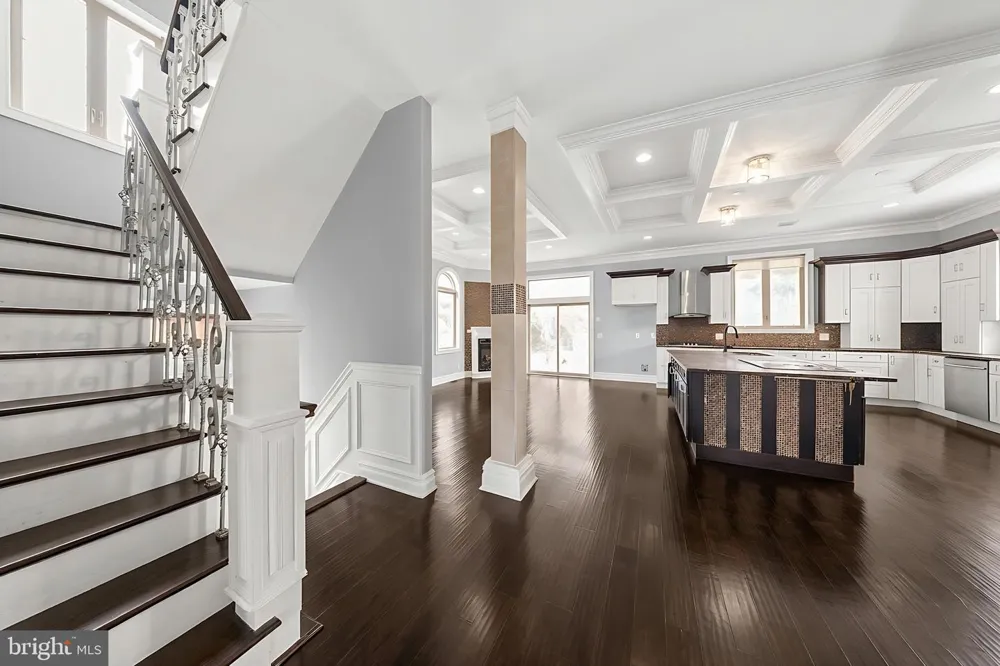 69 SUMMIT ROAD Elizabeth, NJ 07208