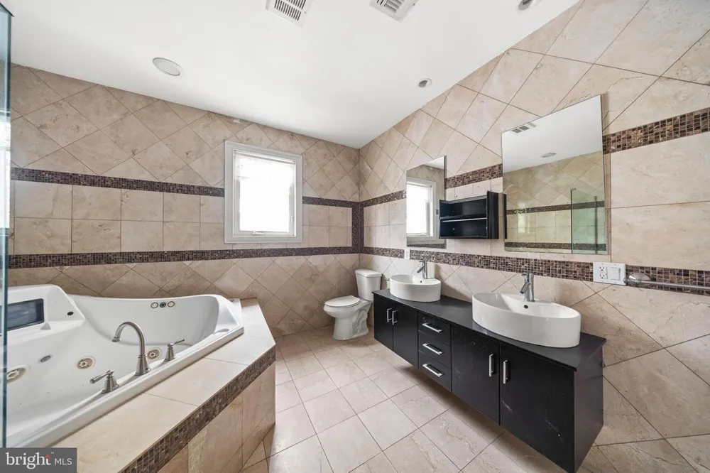 69 SUMMIT ROAD Elizabeth, NJ 07208