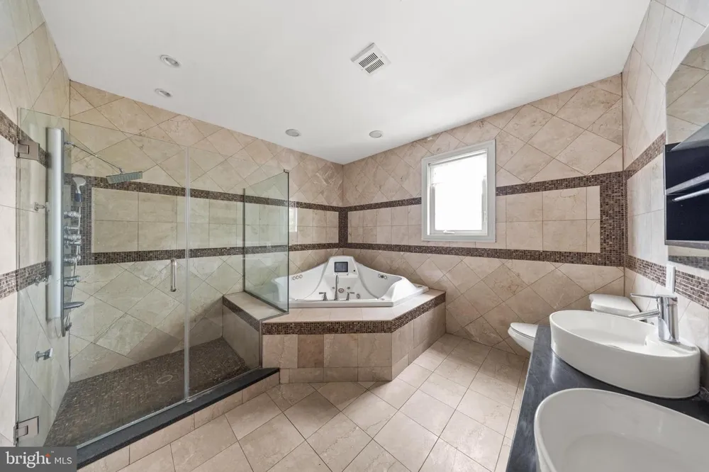 69 SUMMIT ROAD Elizabeth, NJ 07208