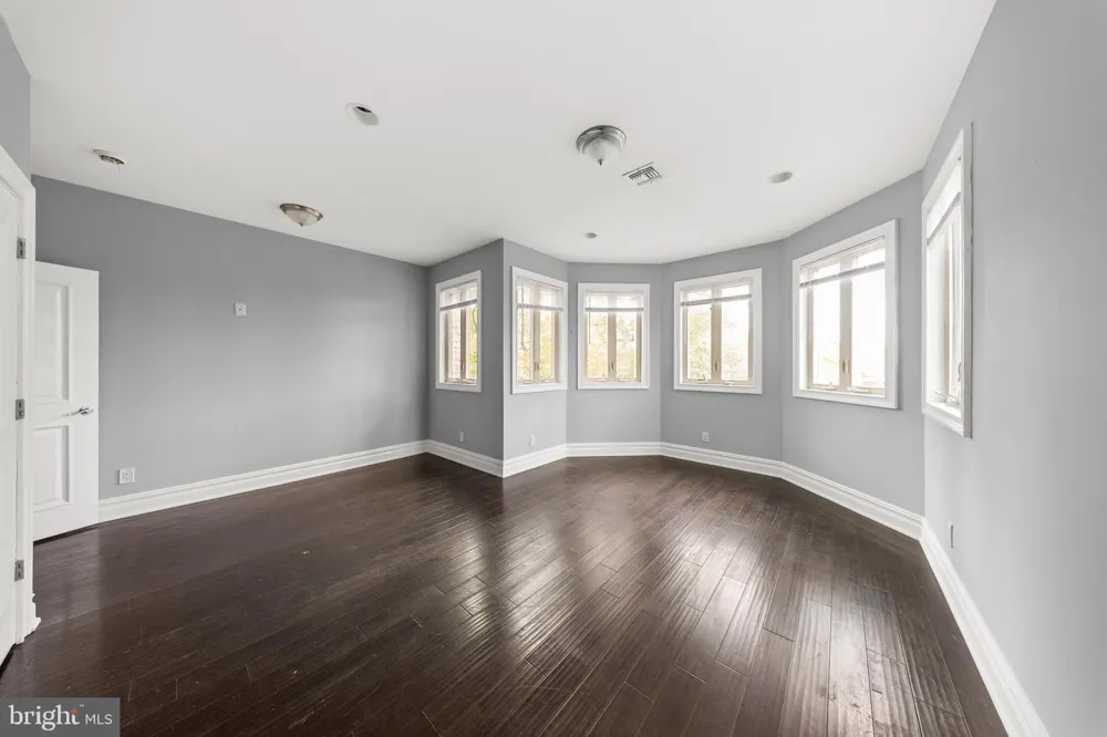 69 SUMMIT ROAD Elizabeth, NJ 07208