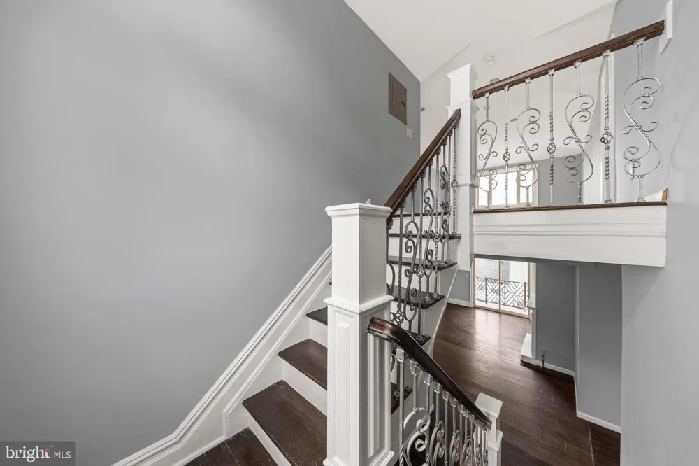 69 SUMMIT ROAD Elizabeth, NJ 07208