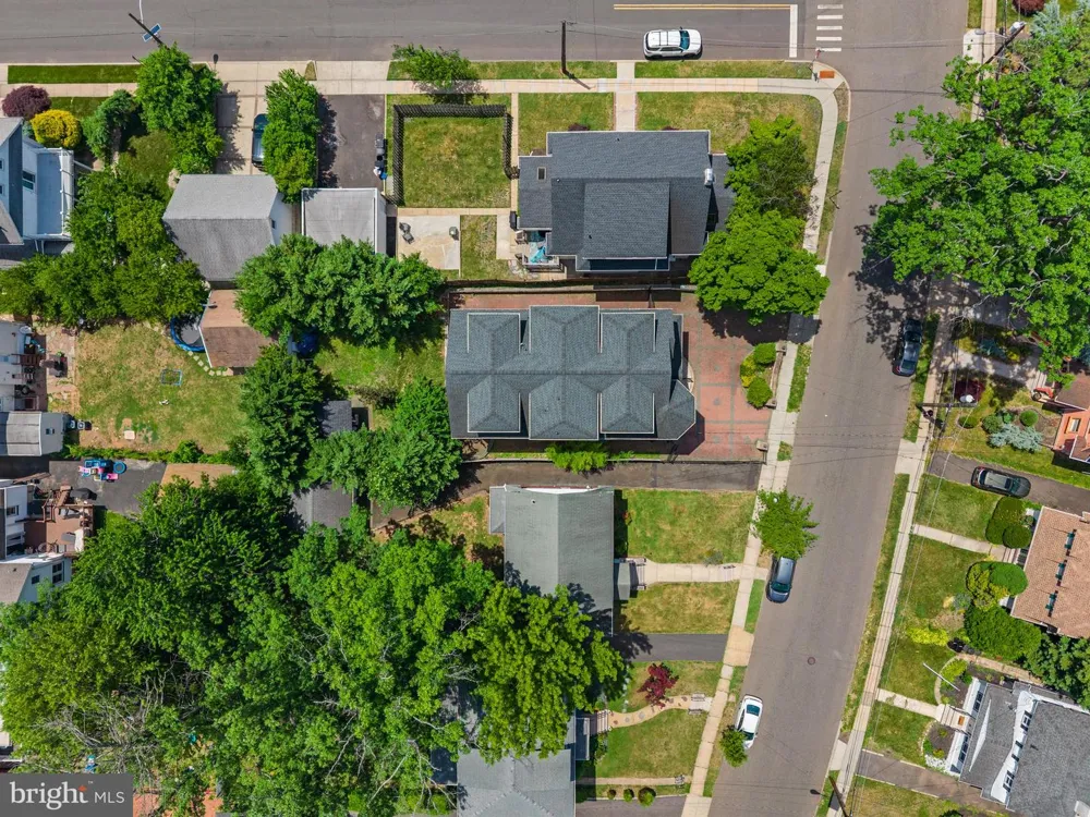 69 SUMMIT ROAD Elizabeth, NJ 07208