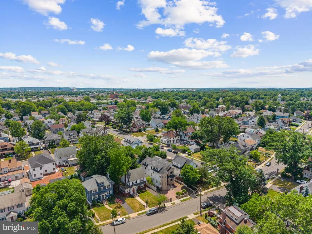 69 SUMMIT ROAD Elizabeth, NJ 07208