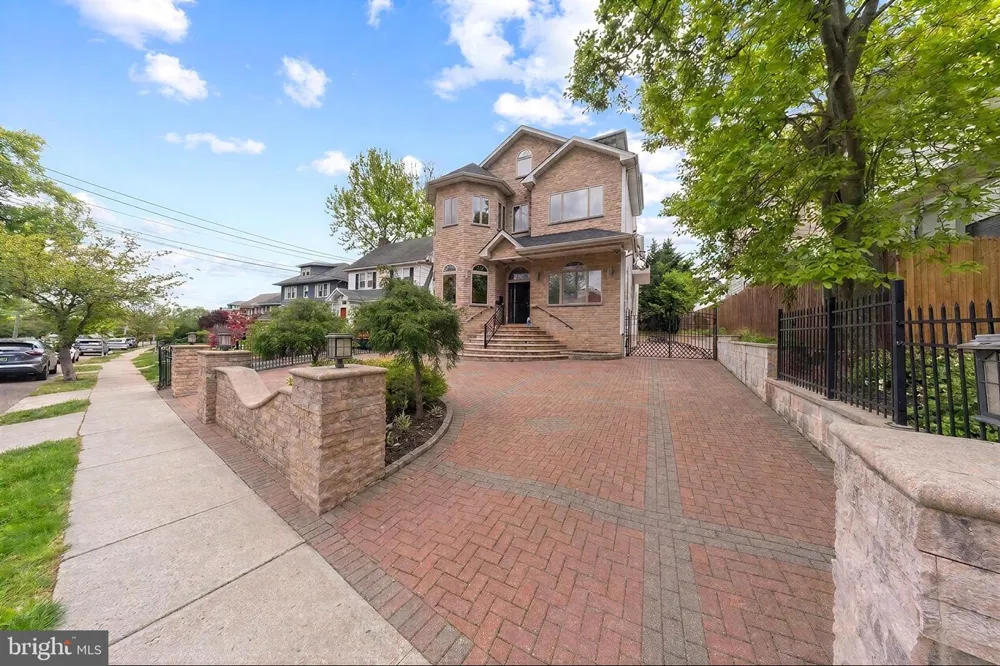 69 SUMMIT ROAD Elizabeth, NJ 07208