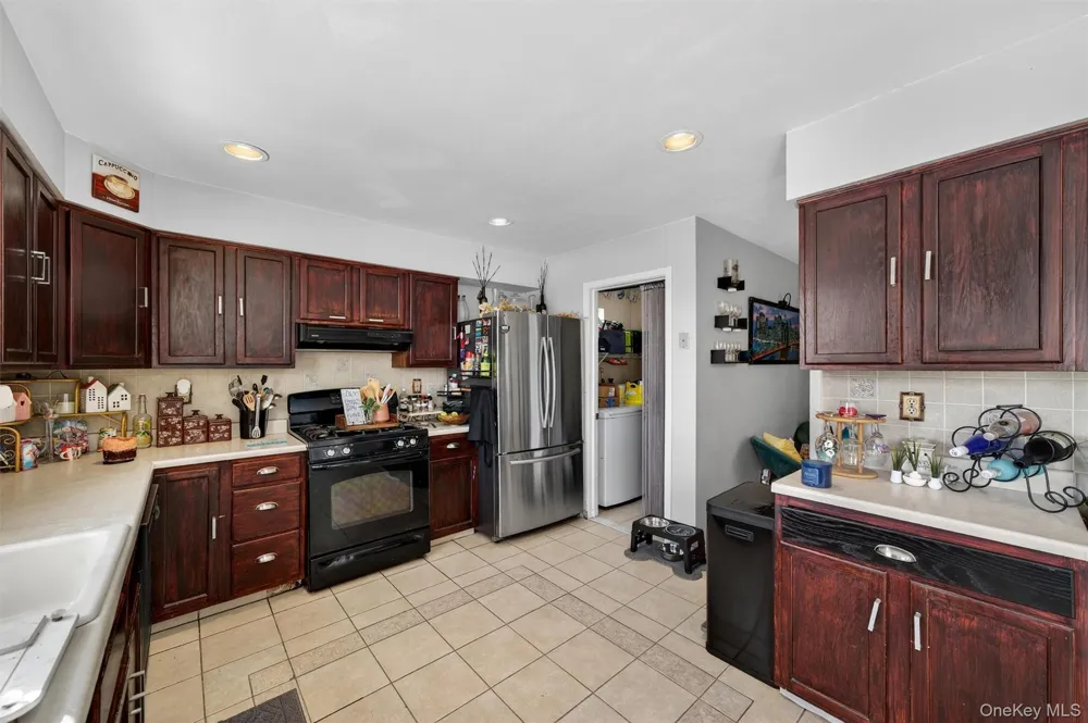 25 Woodfield Drive Washingtonville, NY 10992