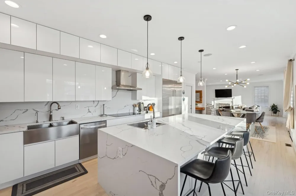 131 Flying Point Road Southampton, NY 11968