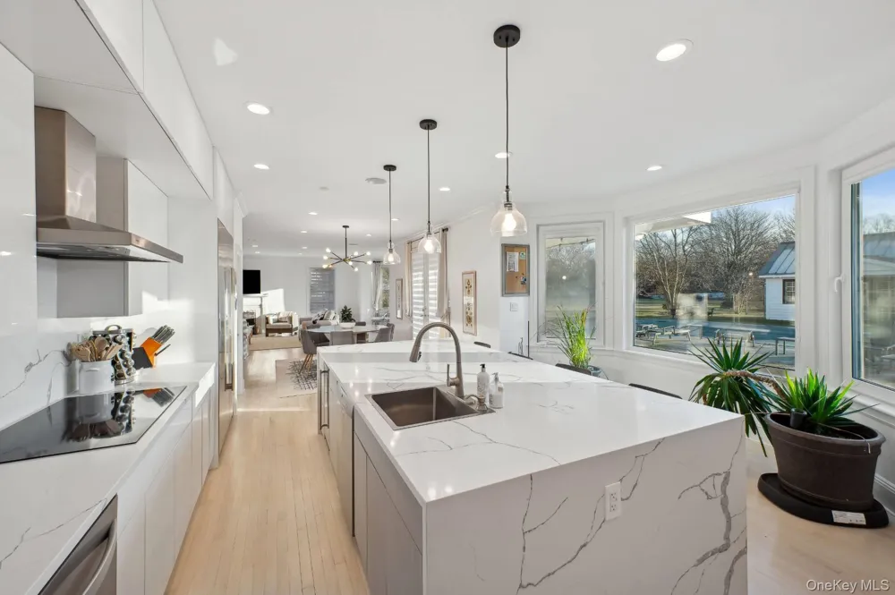 131 Flying Point Road Southampton, NY 11968