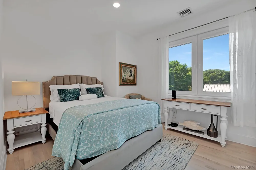 131 Flying Point Road Southampton, NY 11968
