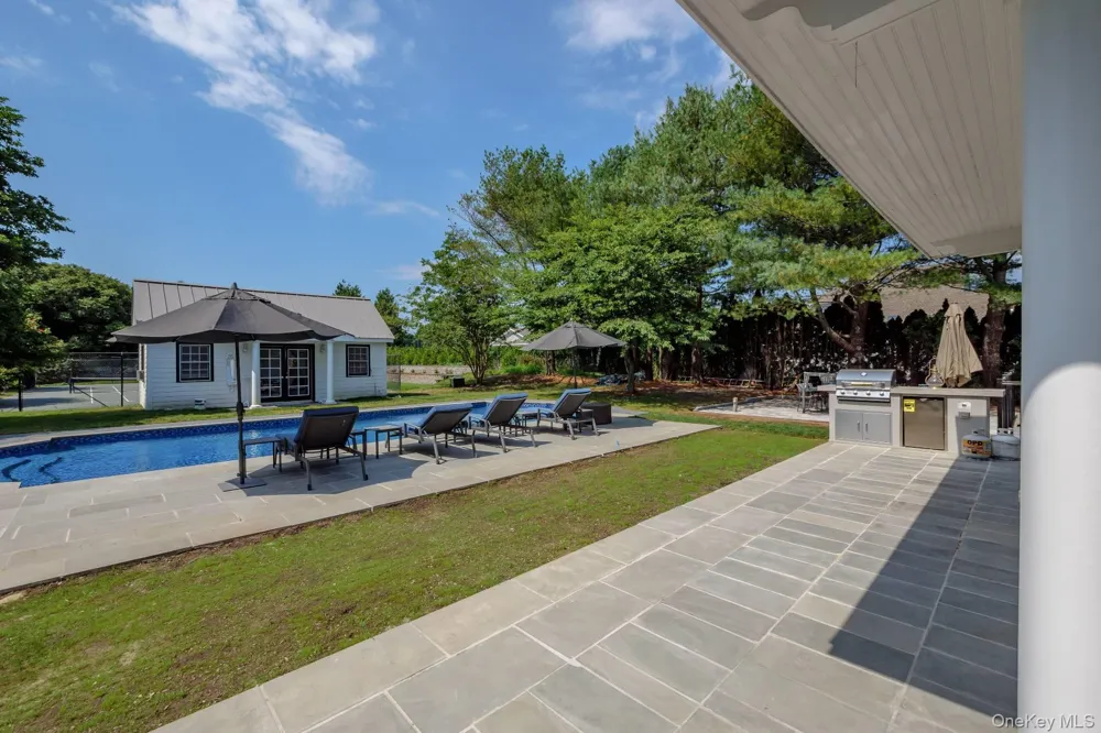 131 Flying Point Road Southampton, NY 11968