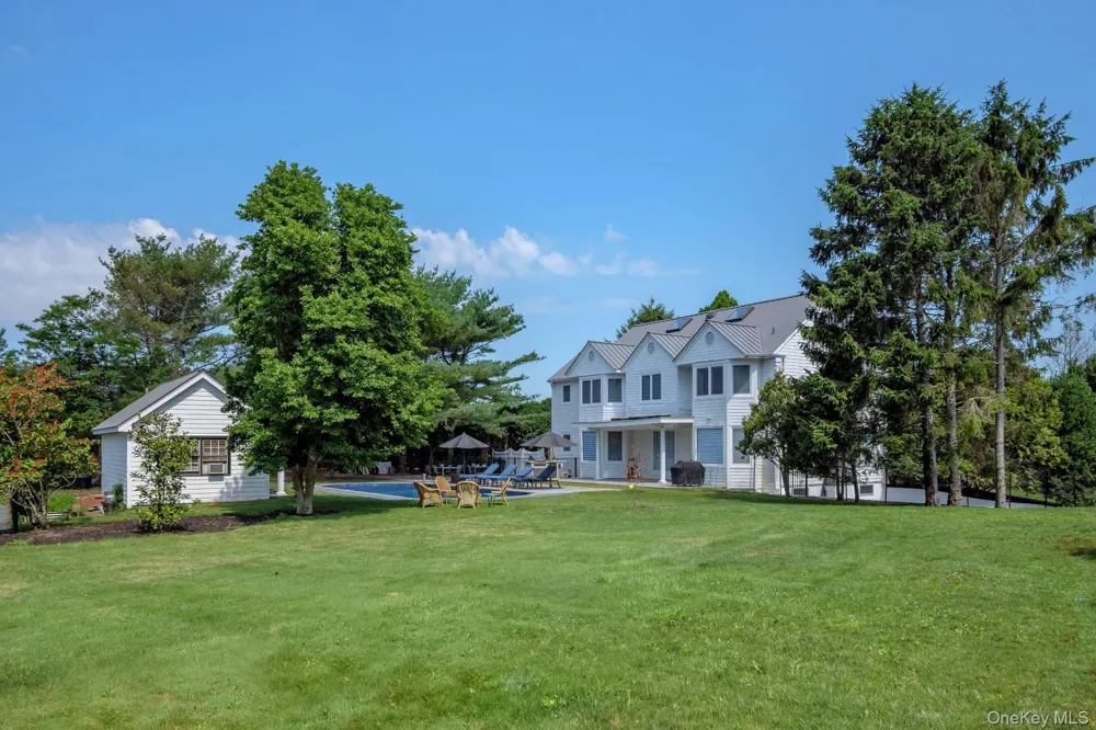 131 Flying Point Road Southampton, NY 11968