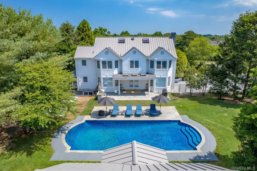 131 Flying Point Road Southampton, NY 11968