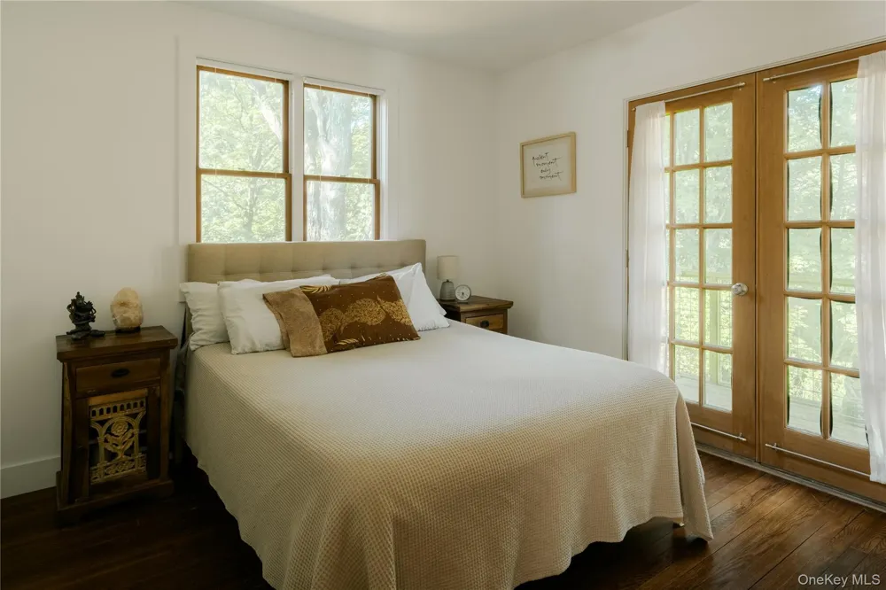 82 Near Road Red Hook, NY 12571