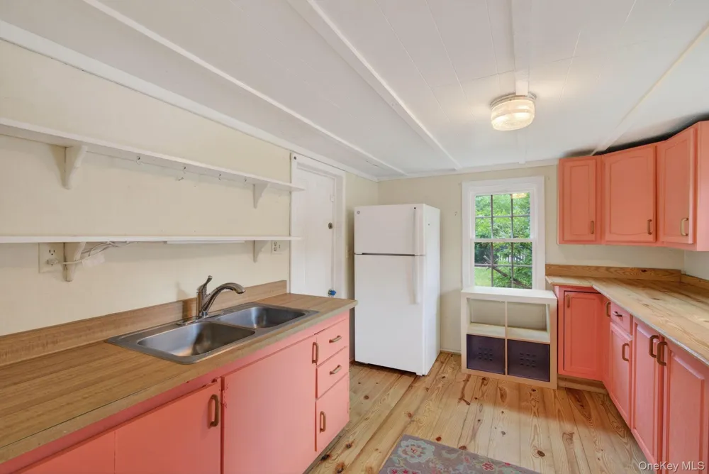 285 Morgan Hill Road Hurley, NY 12443
