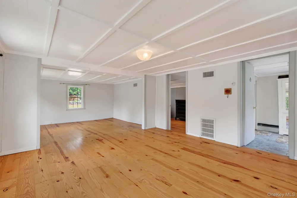 285 Morgan Hill Road Hurley, NY 12443