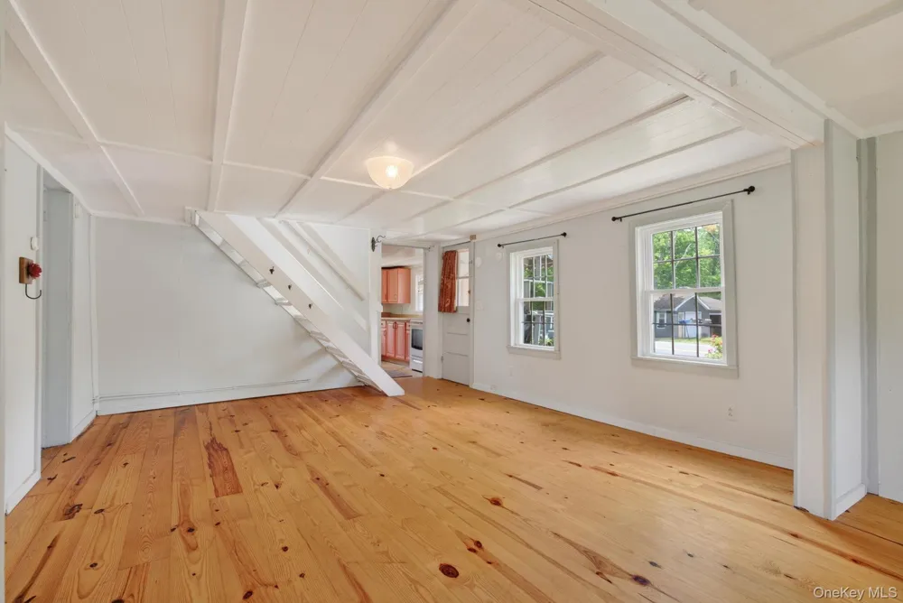 285 Morgan Hill Road Hurley, NY 12443