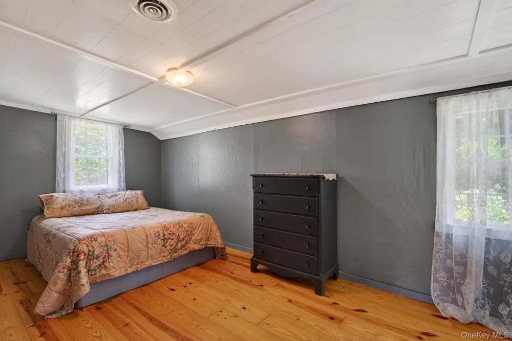 285 Morgan Hill Road Hurley, NY 12443