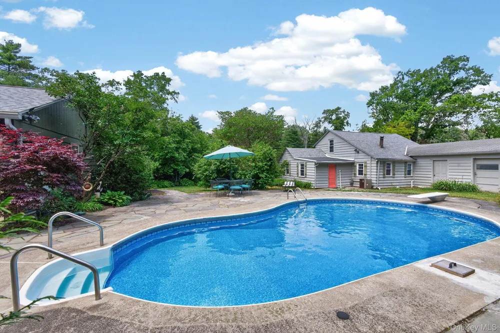 285 Morgan Hill Road Hurley, NY 12443