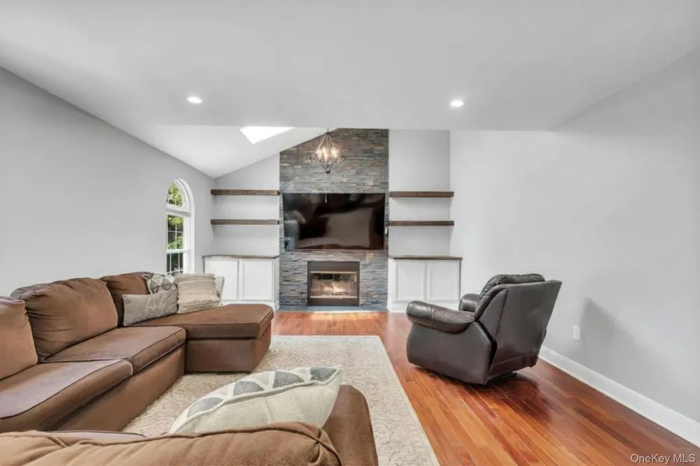 52 Elmhurst Avenue Medford, NY 11763