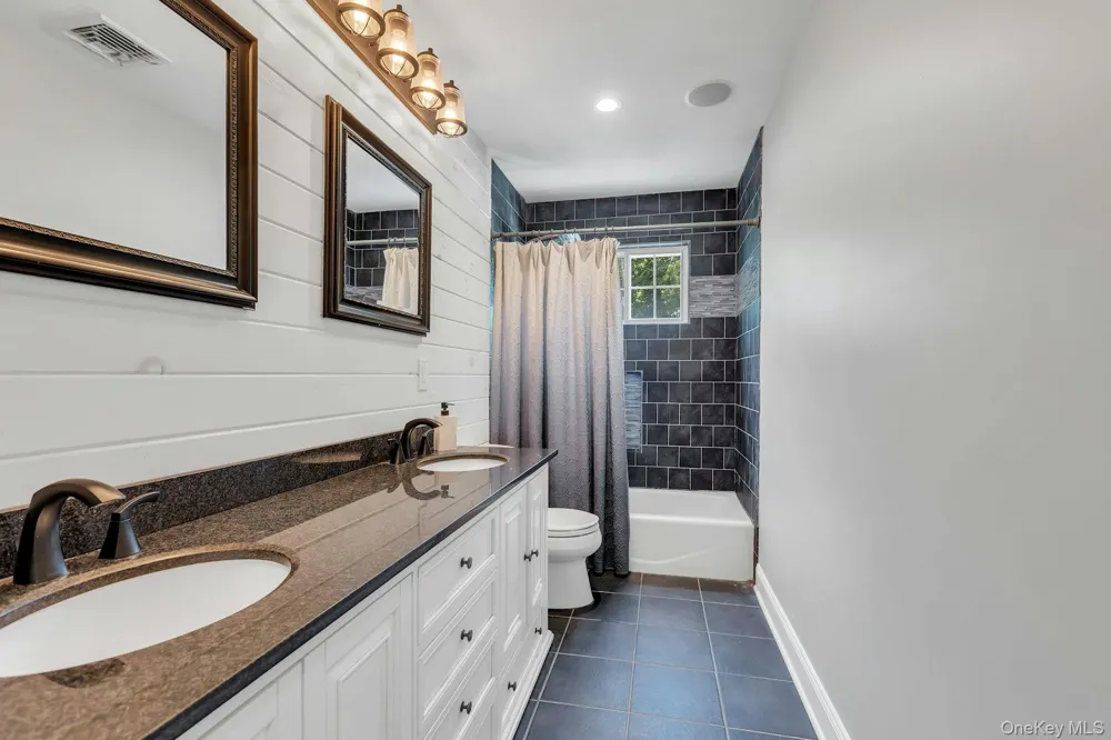 52 Elmhurst Avenue Medford, NY 11763