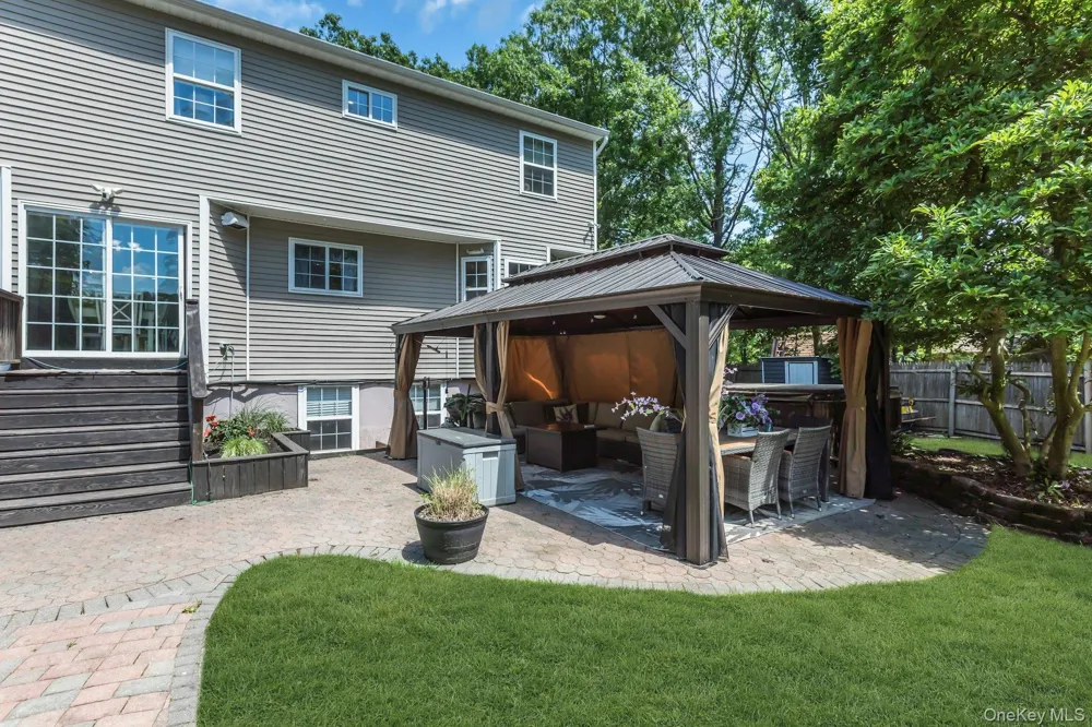 52 Elmhurst Avenue Medford, NY 11763