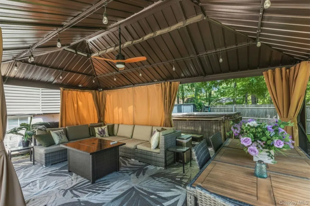 52 Elmhurst Avenue Medford, NY 11763