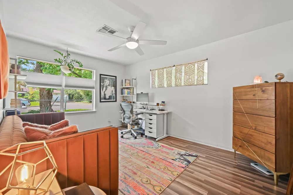 807 Campbell Street Lockhart, TX 78644