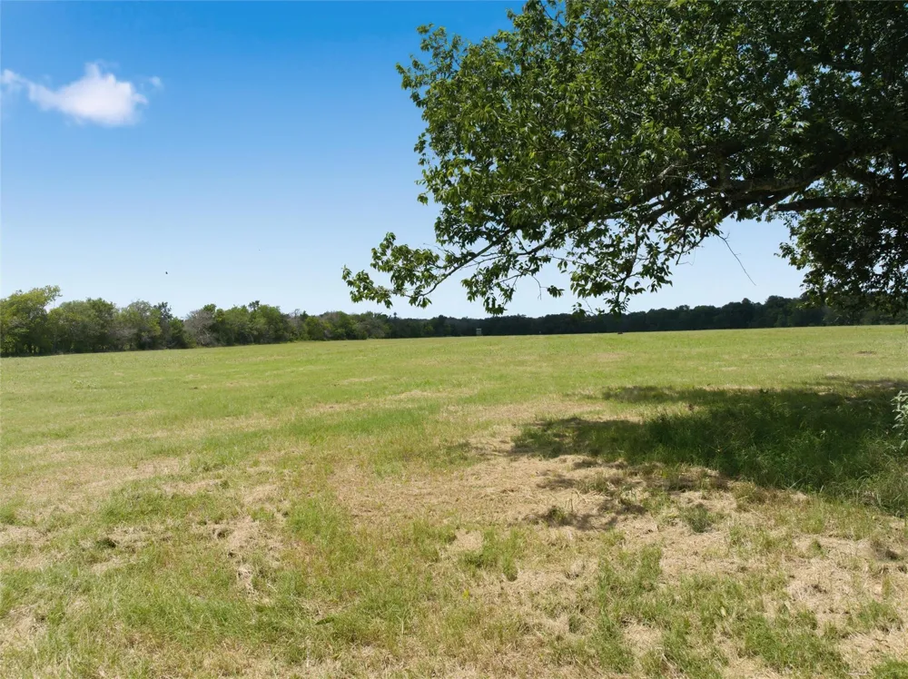 Lcr 382 Groesbeck, TX 76642