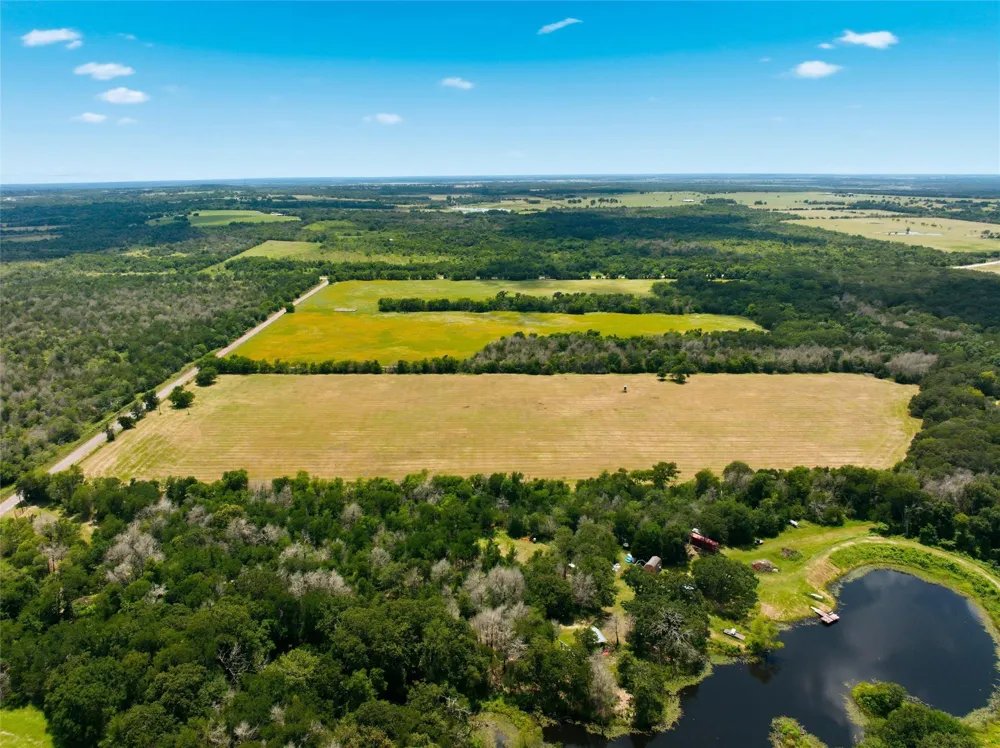 Lcr 382 Groesbeck, TX 76642