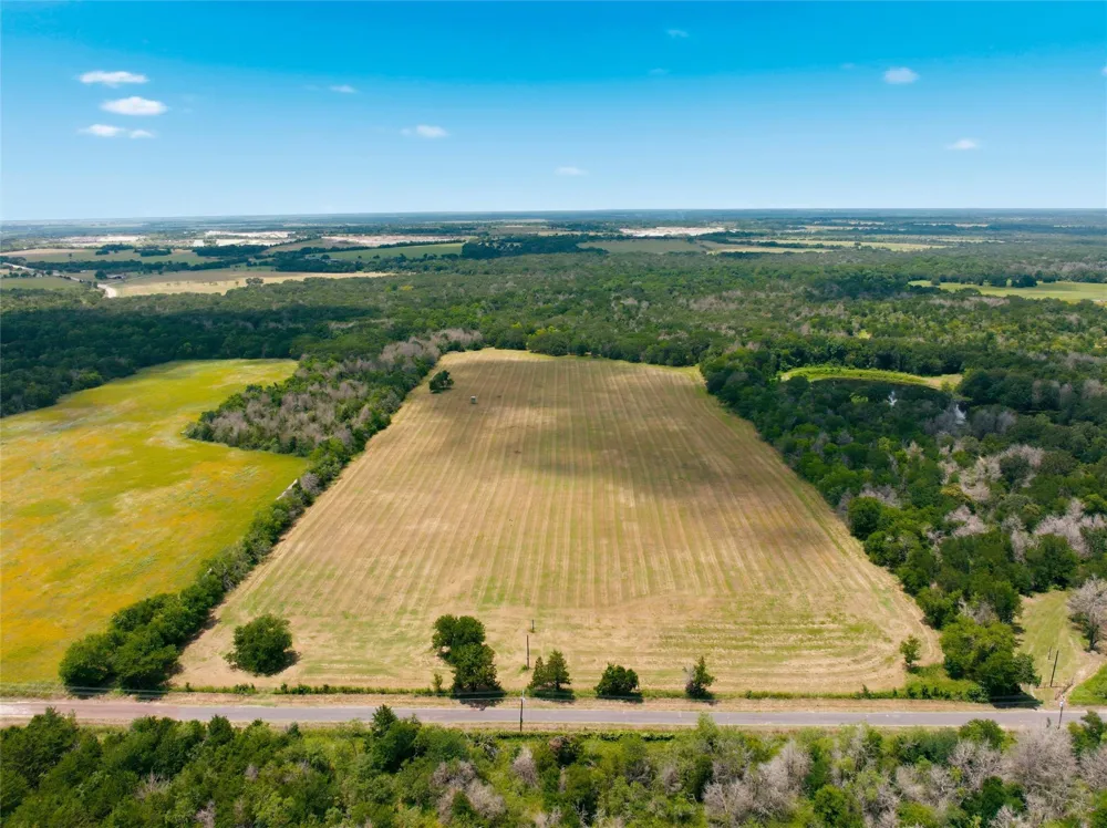 Lcr 382 Groesbeck, TX 76642