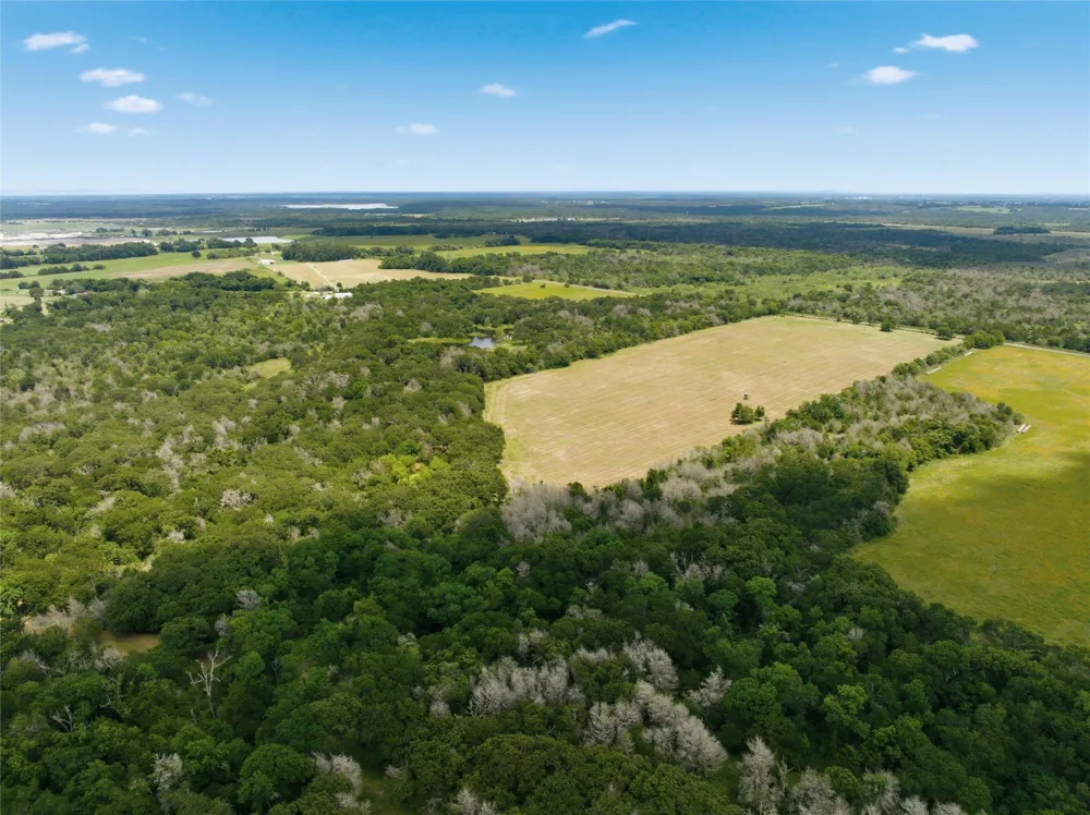 Lcr 382 Groesbeck, TX 76642
