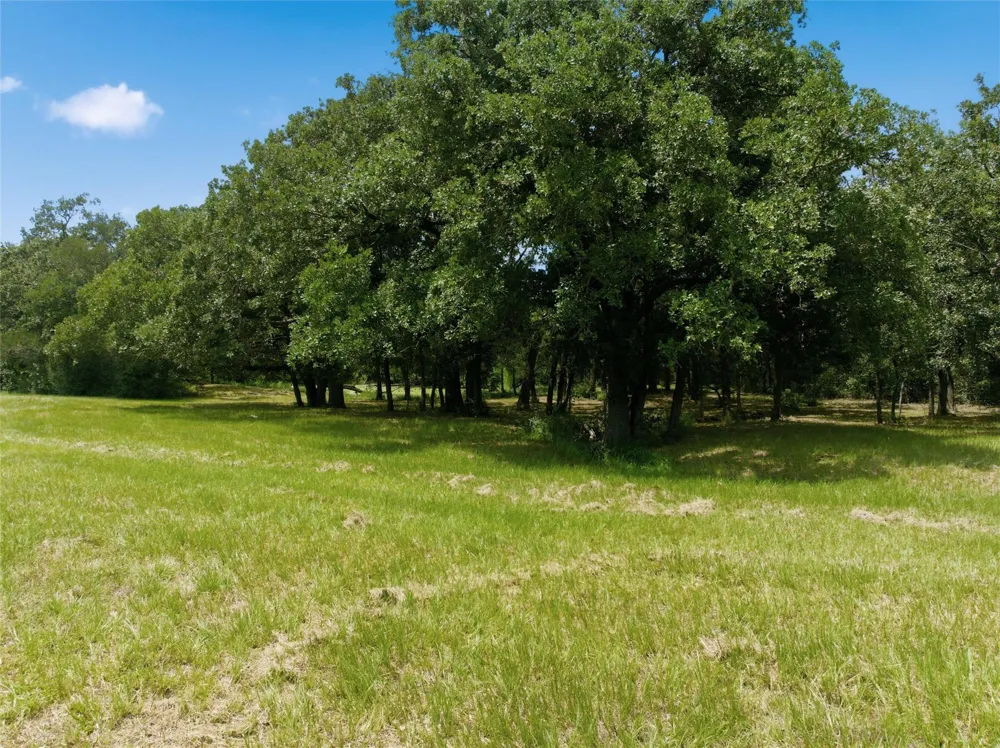 Lcr 382 Groesbeck, TX 76642