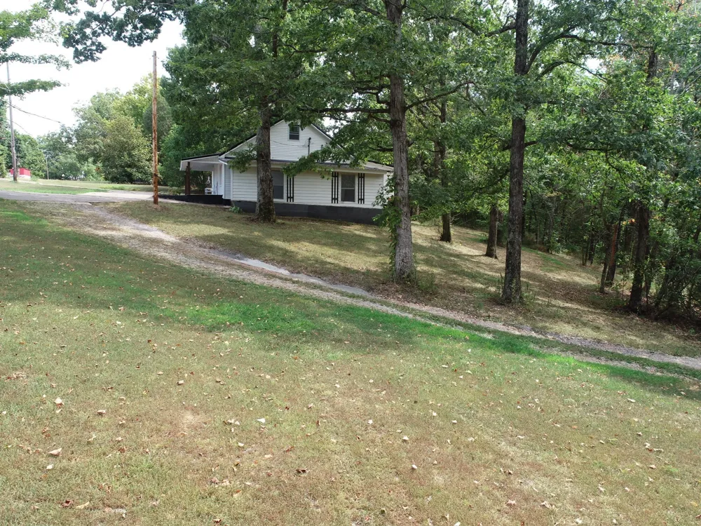 1865 Clydeton Rd Waverly, TN 37185