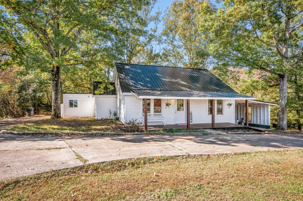 1865 Clydeton Rd Waverly, TN 37185