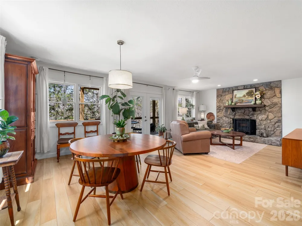 31 Elseetos Drive Brevard, NC 28712