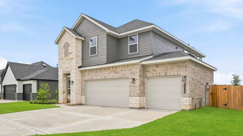 1112 Skyline Trails Avenue Conroe, TX 77303