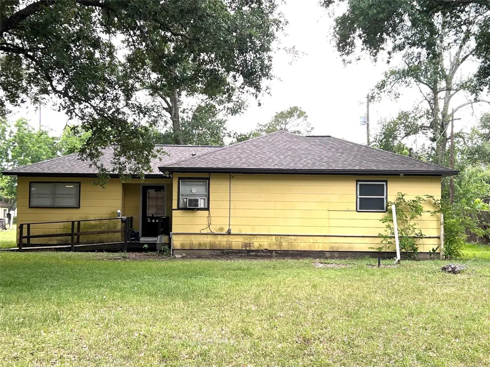502 N Liberty Street El Campo, TX 77437
