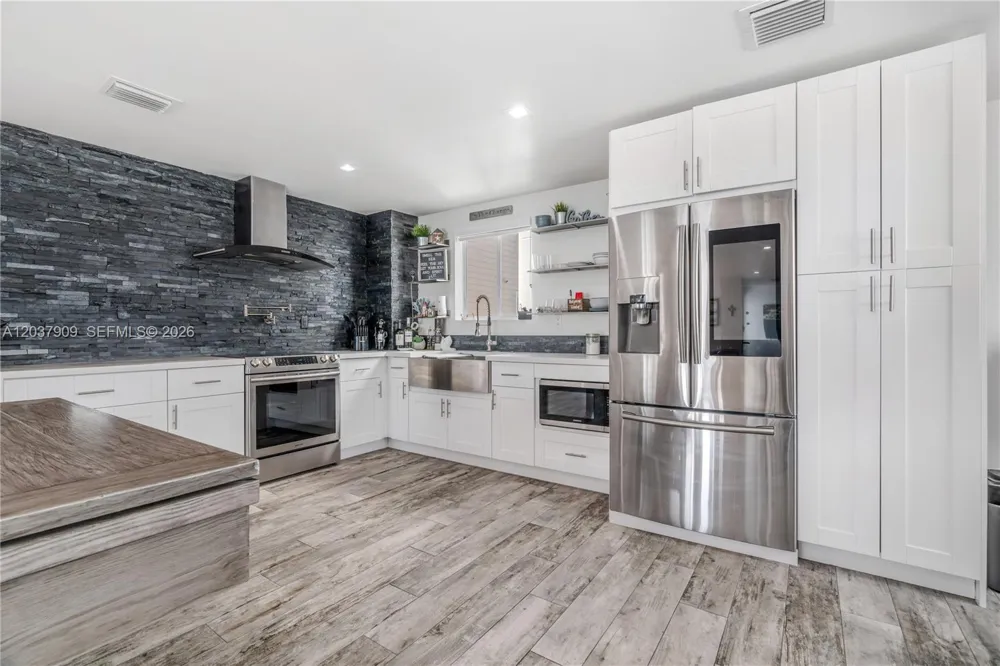 94825 Overseas #254 Key Largo, FL 33037
