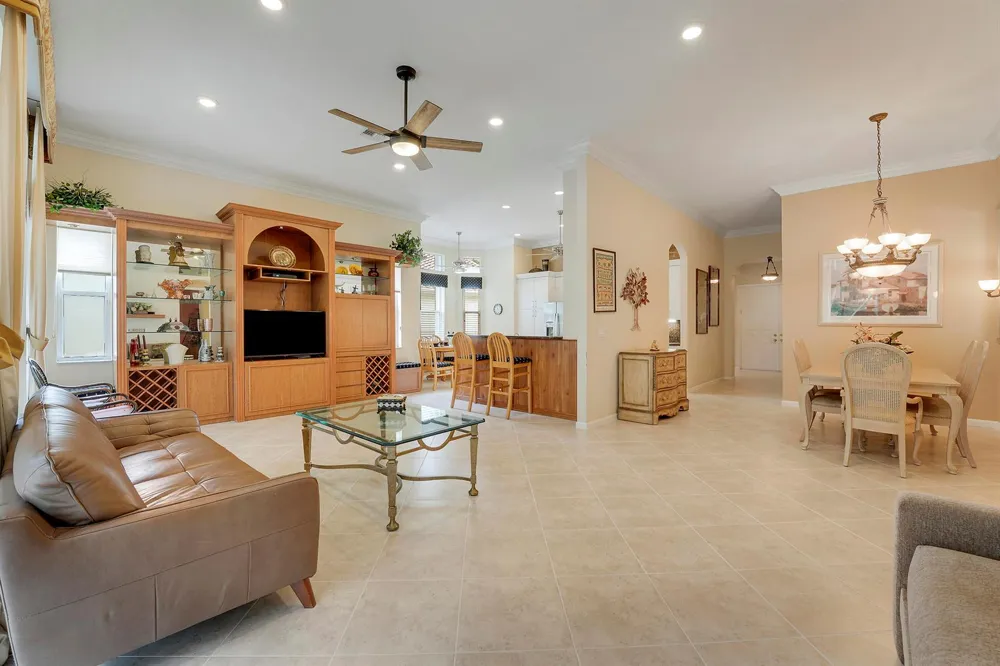 6554 Pavone Street Lake Worth, FL 33467