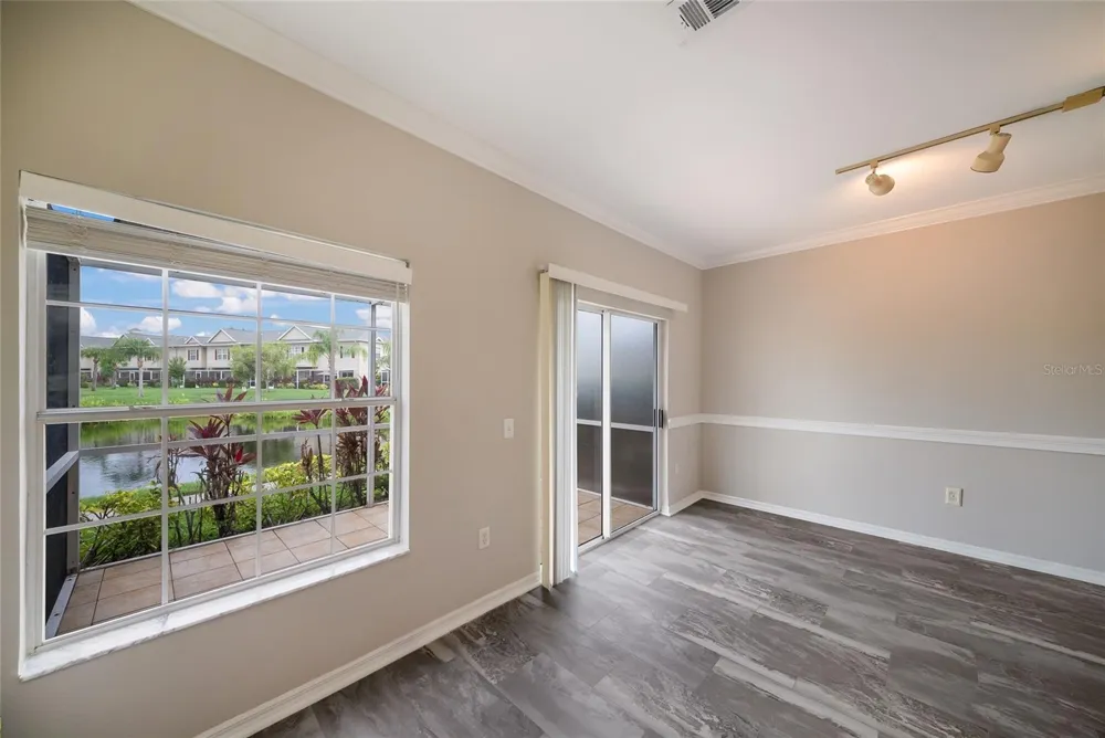 7633 PLANTATION CIRCLE #7633 University Park, FL 34201