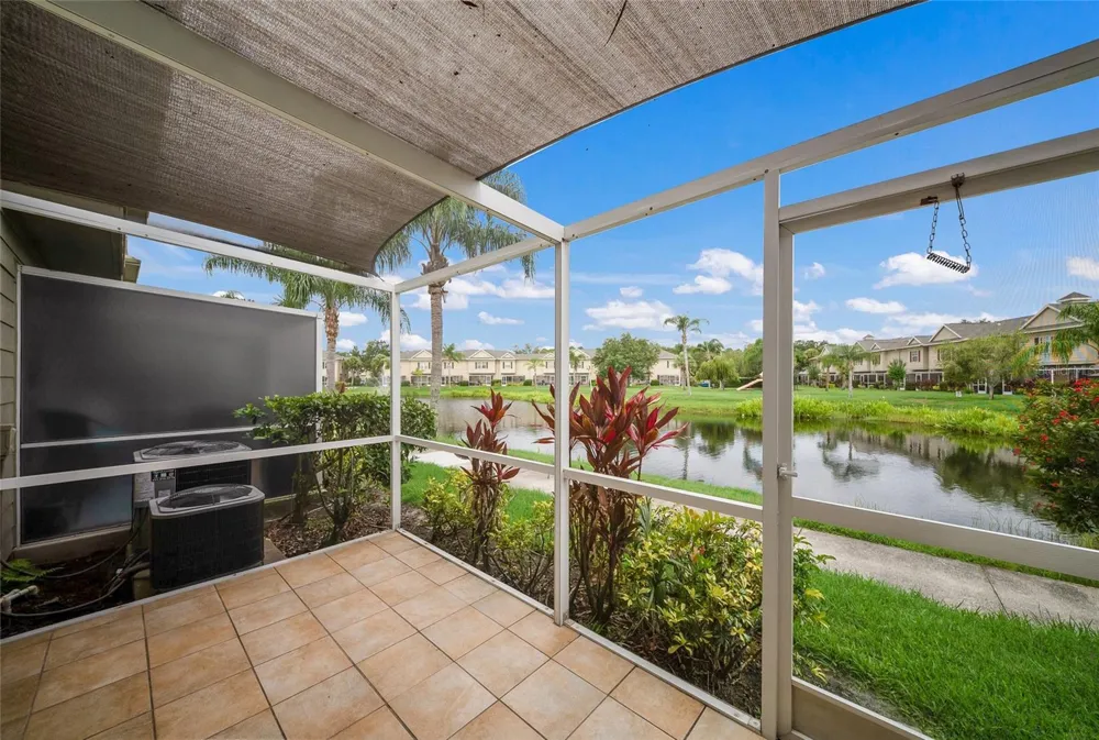 7633 PLANTATION CIRCLE #7633 University Park, FL 34201