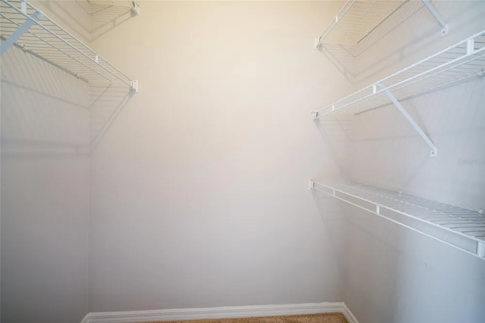 7633 PLANTATION CIRCLE #7633 University Park, FL 34201