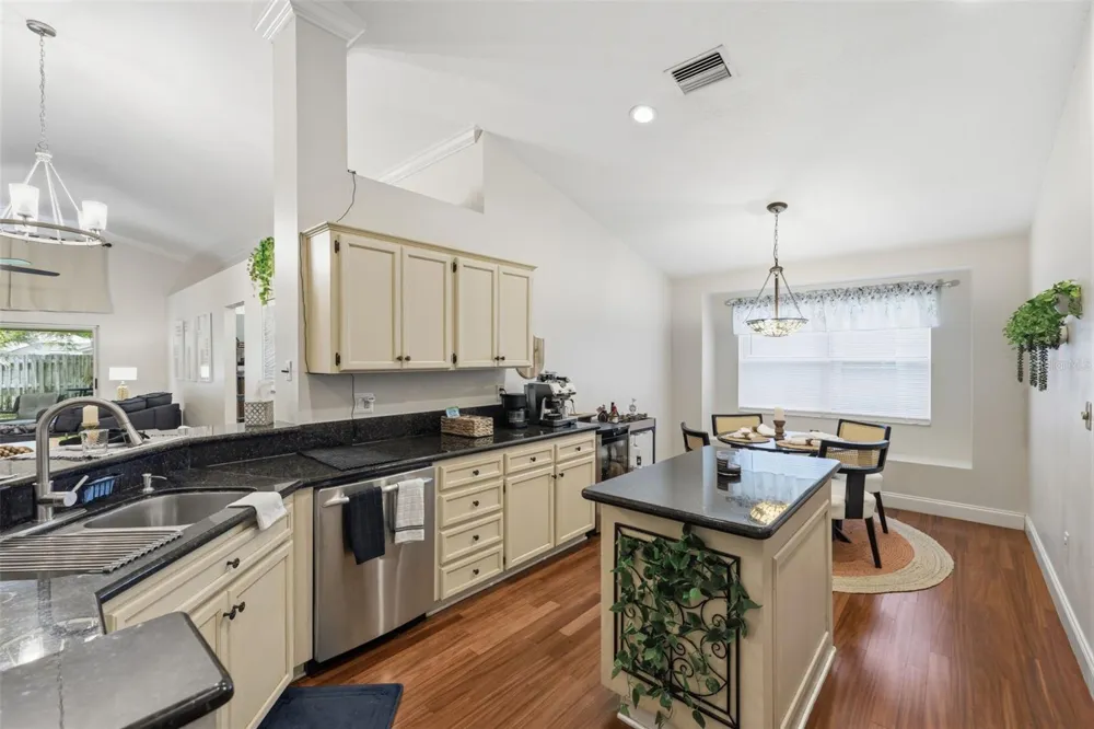 12329 GLENFIELD AVENUE Tampa, FL 33626
