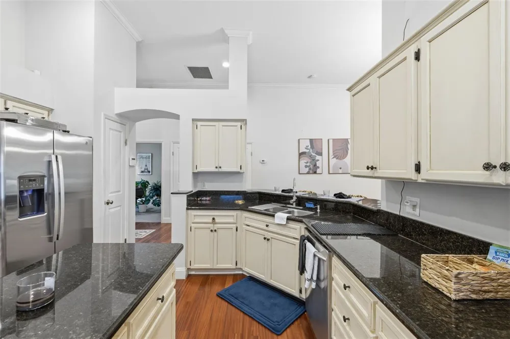 12329 GLENFIELD AVENUE Tampa, FL 33626